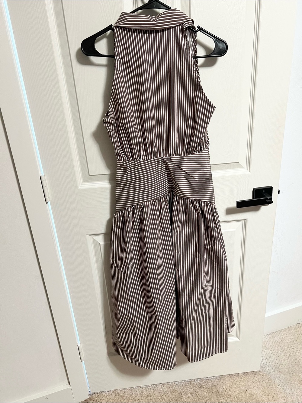 Tobie Sleeveless Shirt Dress by Exquise - Picture 10 of 13